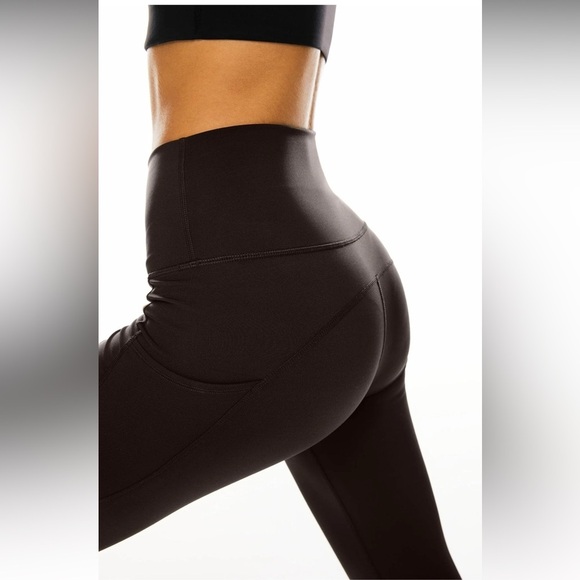 Orolay Pocket High-Rise Leggings - Picture 3 of 8